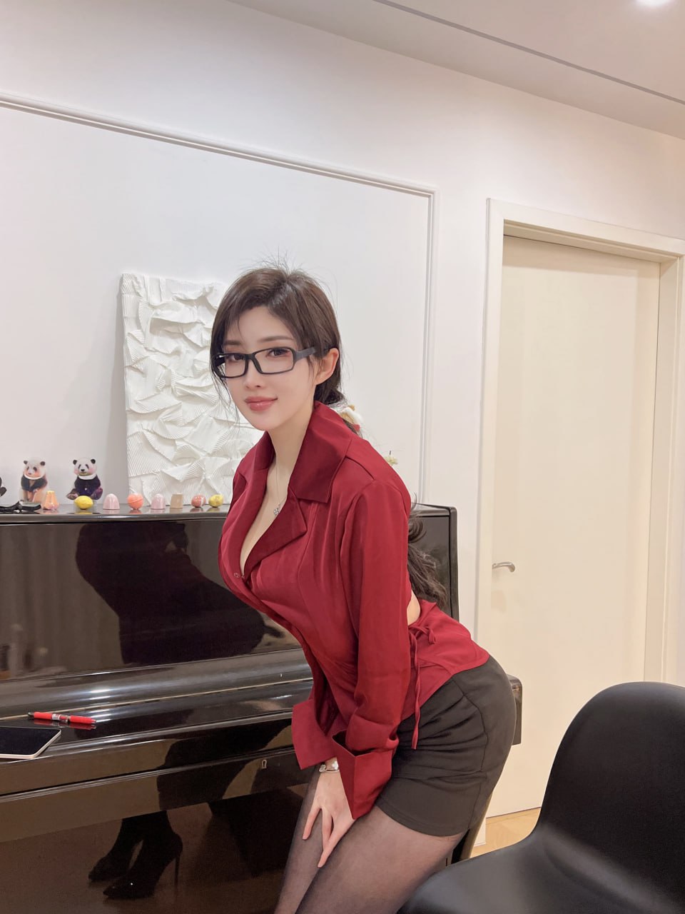 #周妍希 内购No.004期 黑丝钢琴老师[36P-98MB] - 3